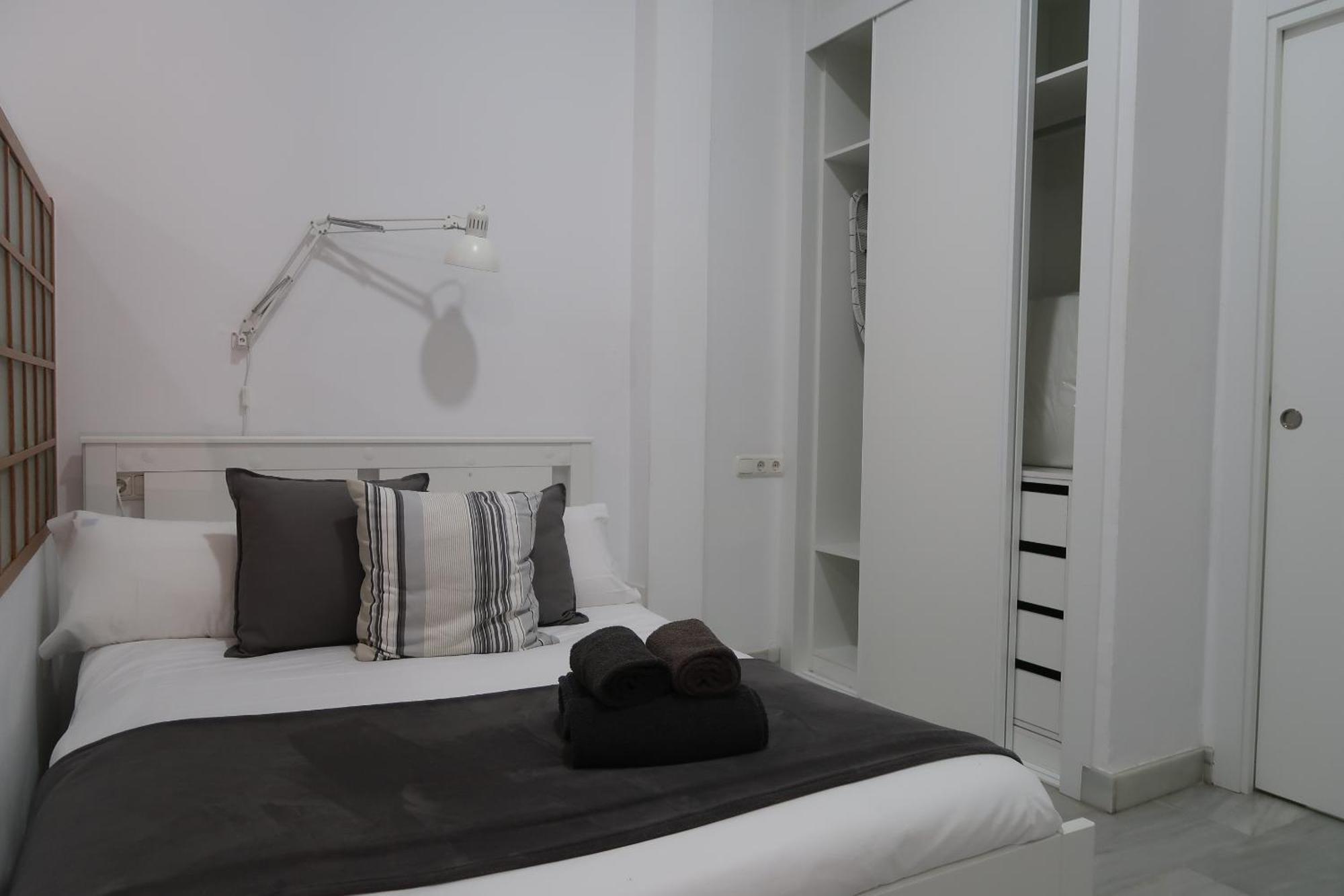 J & E Malaga Center Apartamentos Exterior foto
